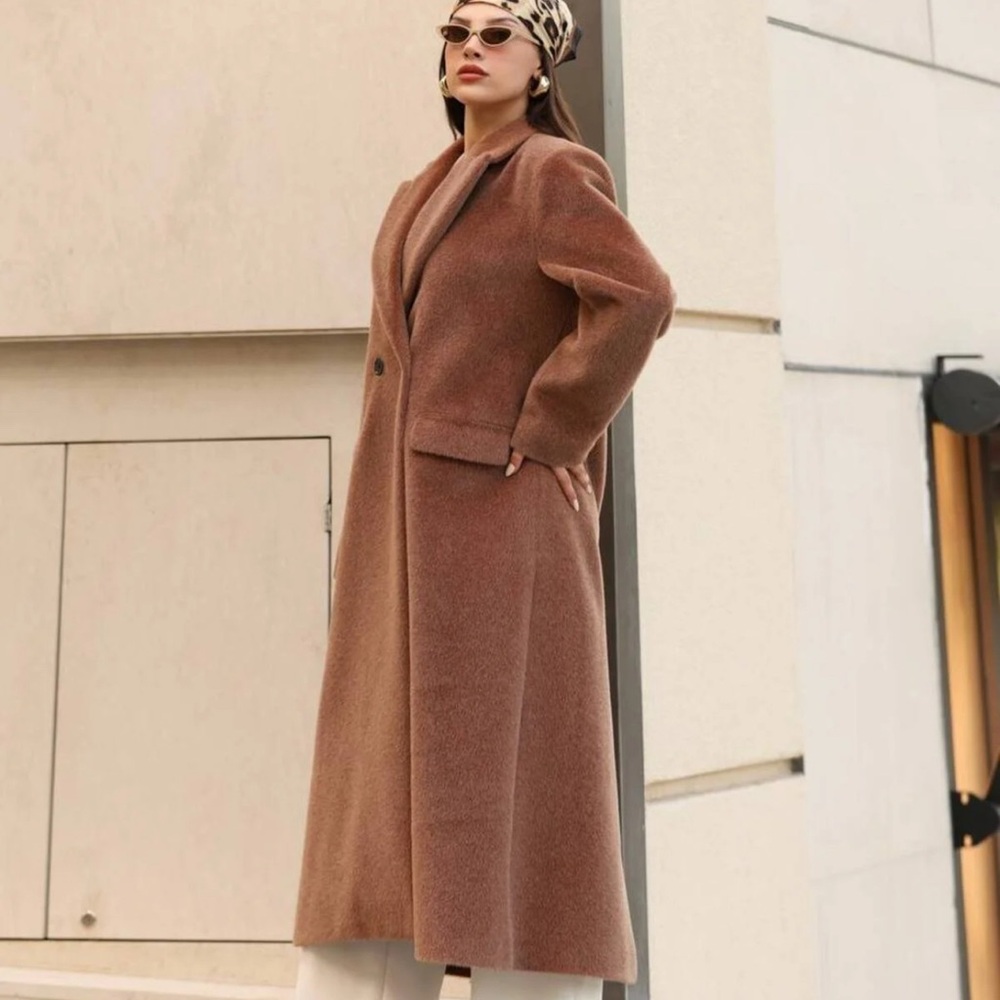 Old Money Coat - Picture 7 of 12